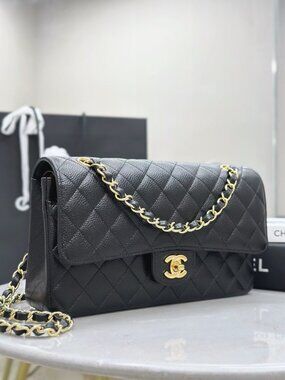 Classic CHANEL Bags: A Stylish and Versatile Choice for Elegance